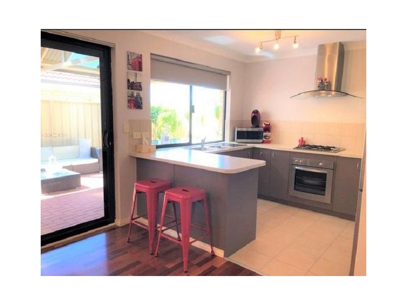 13/59 Third Avenue, Kelmscott WA 6111