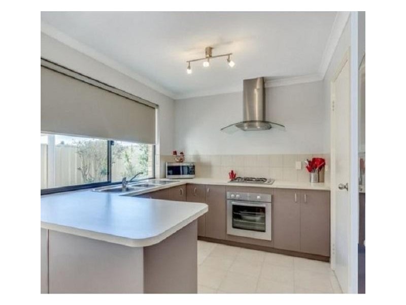 13/59 Third Avenue, Kelmscott WA 6111