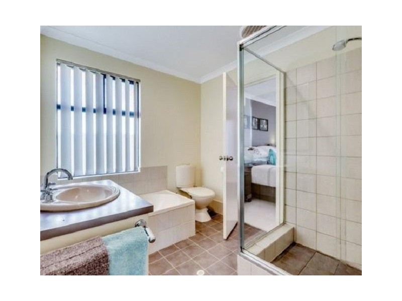 13/59 Third Avenue, Kelmscott WA 6111
