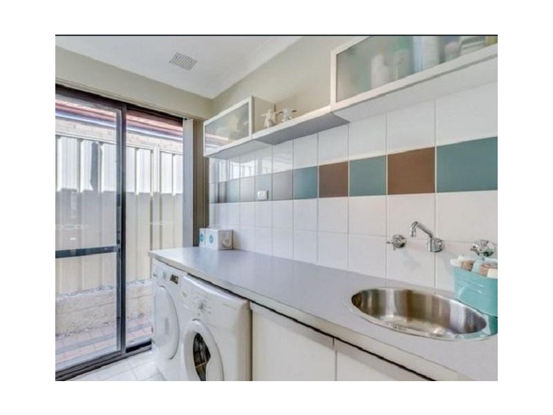 13/59 Third Avenue, Kelmscott WA 6111