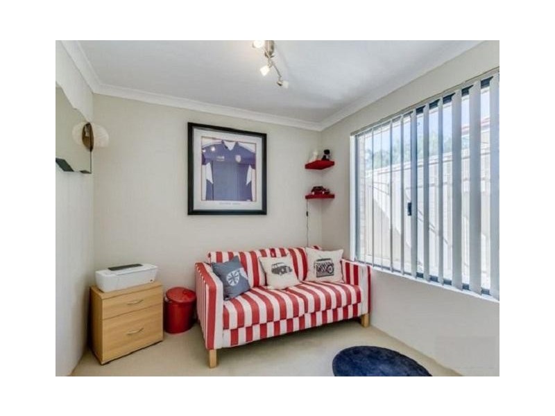 13/59 Third Avenue, Kelmscott WA 6111