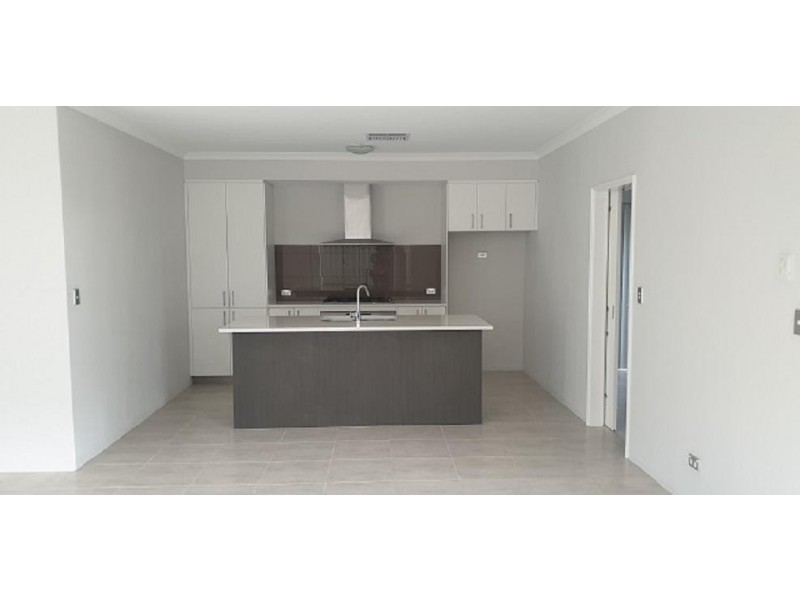 8 Villena Parade, Alkimos WA 6038