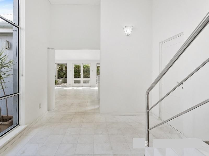 2 Reeve Street, Swanbourne WA 6010