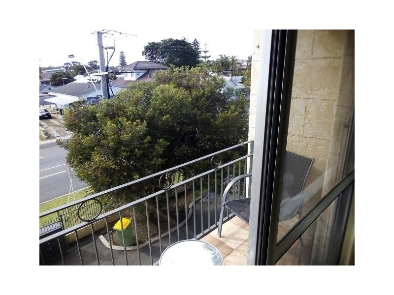 13/1 Douro Road, South Fremantle WA 6162