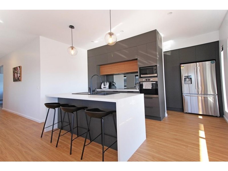 10 Bryan Street, Shearwater TAS 7307