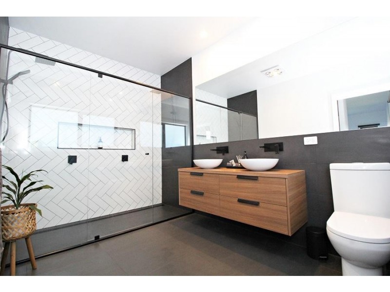 10 Bryan Street, Shearwater TAS 7307