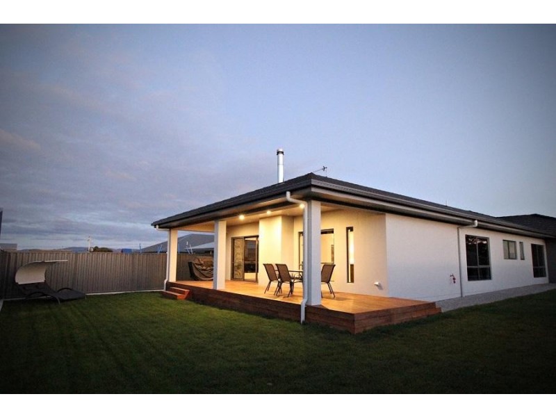 10 Bryan Street, Shearwater TAS 7307