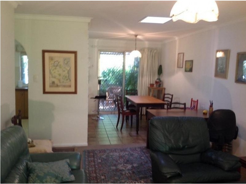 2/106 Williams Street, Gooseberry Hill WA 6076