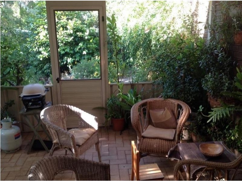 2/106 Williams Street, Gooseberry Hill WA 6076