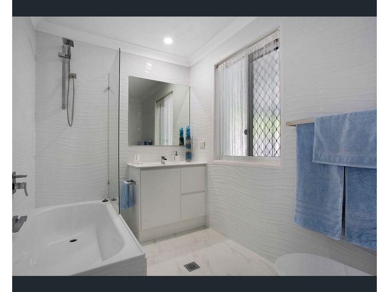 48/50 St Kevin’s Avenue, Benowa QLD 4217