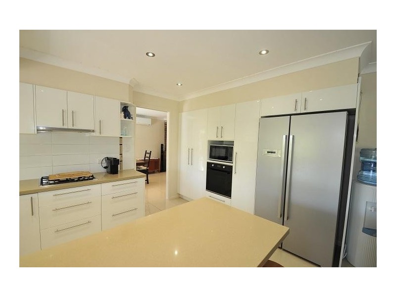 11 Beaton Court, Ormeau QLD 4208