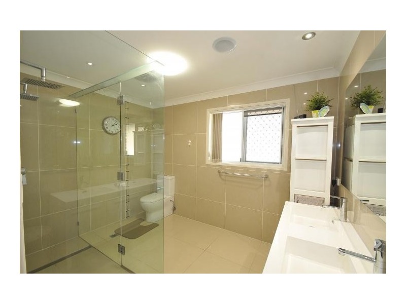 11 Beaton Court, Ormeau QLD 4208