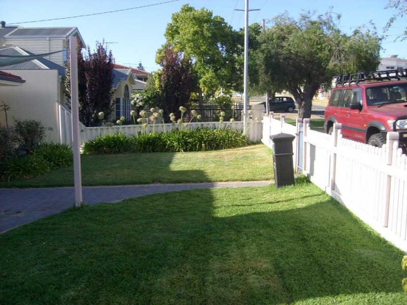 95 York Street, Beaconsfield WA 6162