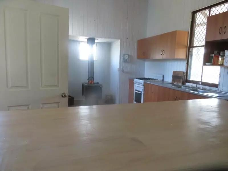 228 Shellytop Road, Durong QLD 4610