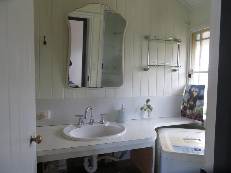 228 Shellytop Road, Durong QLD 4610