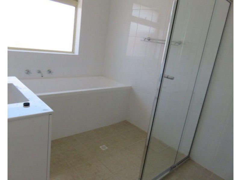 2/15 Park Street, Glandore SA 5037