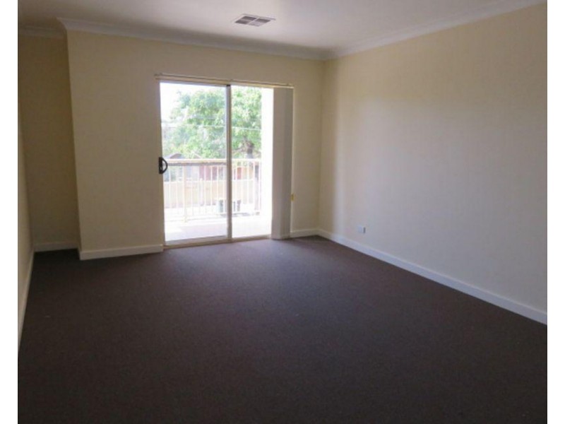 2/15 Park Street, Glandore SA 5037