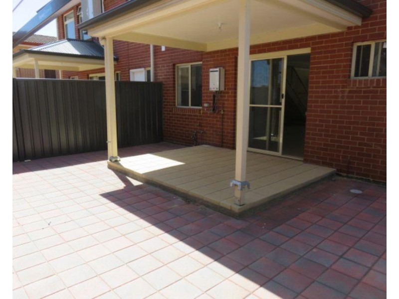 2/15 Park Street, Glandore SA 5037