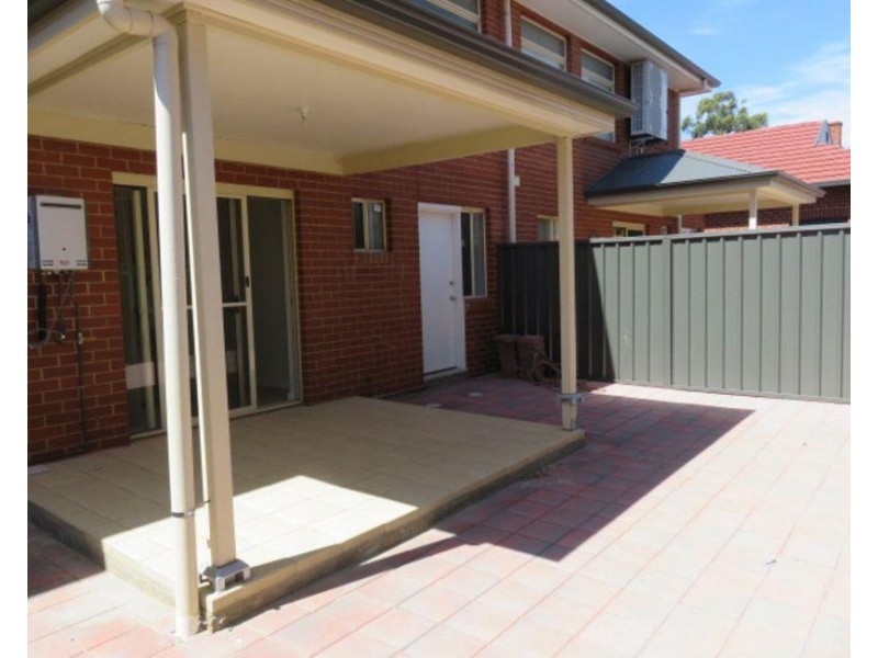 2/15 Park Street, Glandore SA 5037