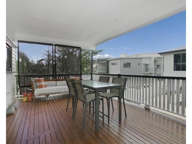 99 Riding Road, Hawthorne QLD 4171