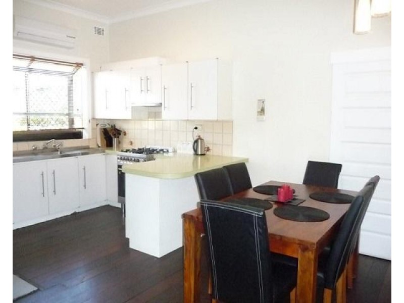 21 Fitzroy Road, Rivervale WA 6103