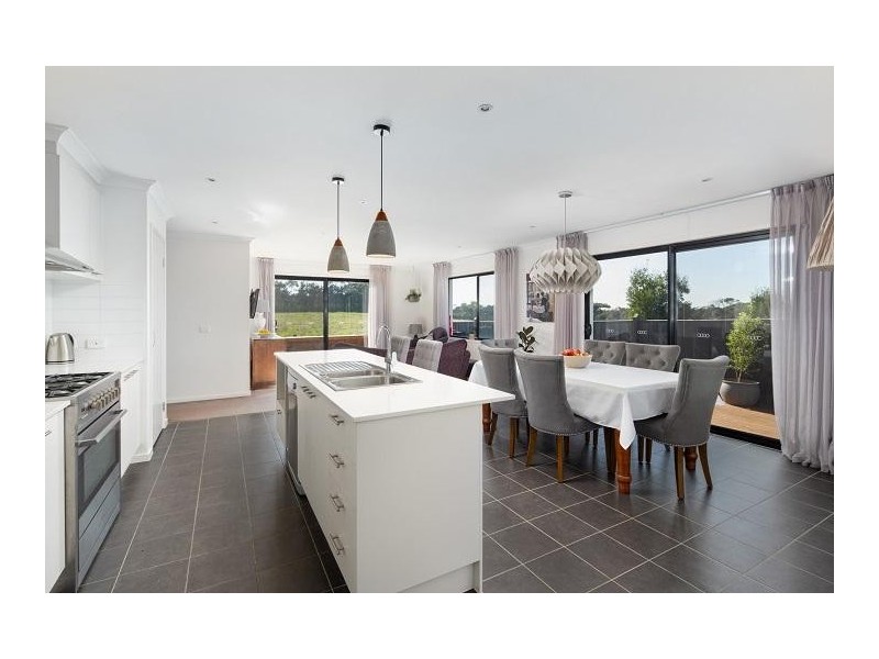 52 Grampian Boulevard, Cowes VIC 3922