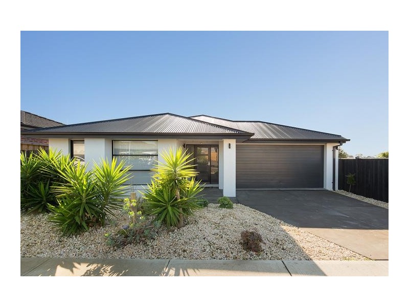 52 Grampian Boulevard, Cowes VIC 3922