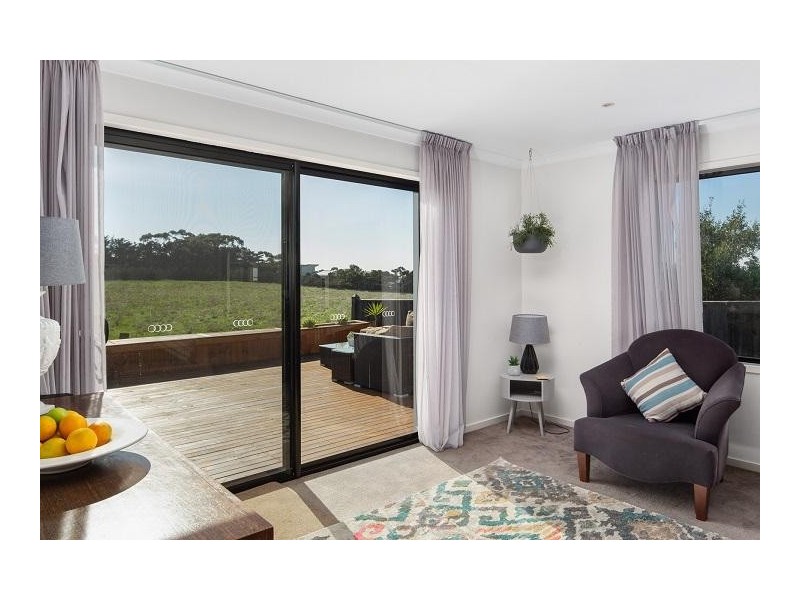 52 Grampian Boulevard, Cowes VIC 3922