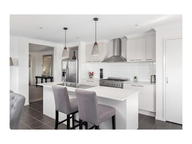 52 Grampian Boulevard, Cowes VIC 3922