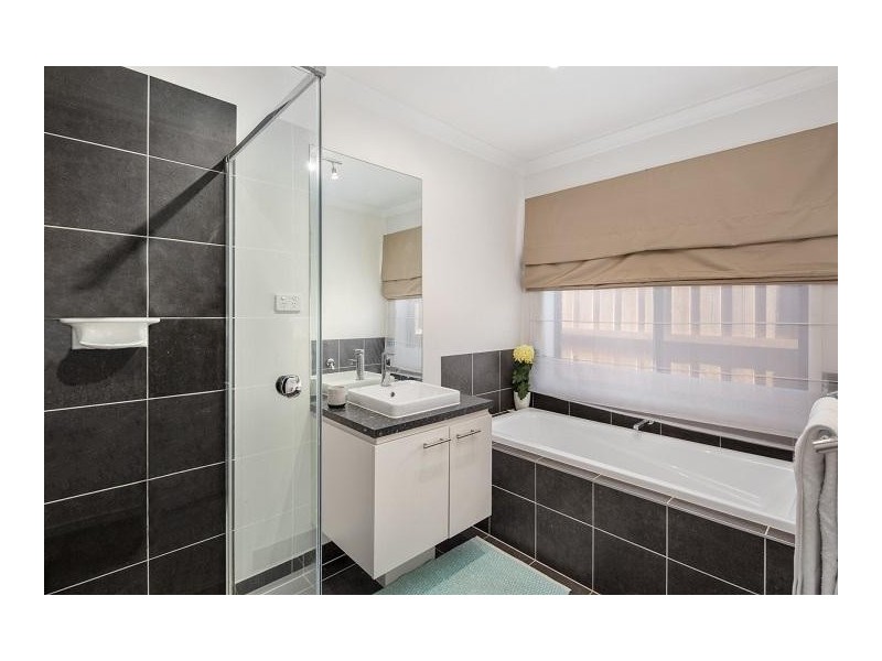 52 Grampian Boulevard, Cowes VIC 3922