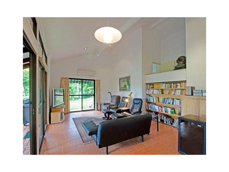 3/25 Manooka Drive, Cannonvale QLD 4802