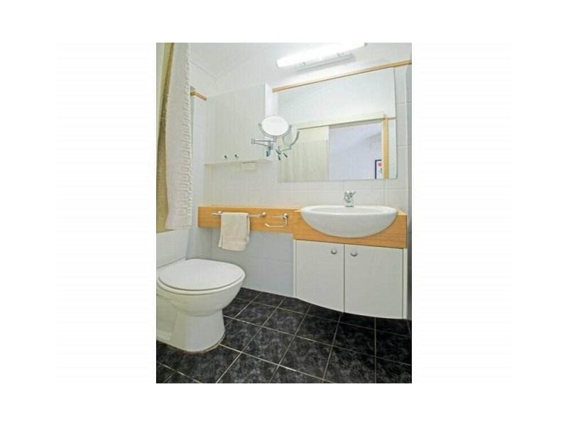 3/25 Manooka Drive, Cannonvale QLD 4802