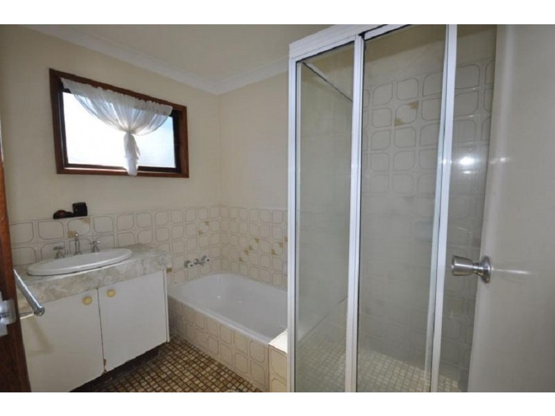 8 Gerrand Street, Loganlea QLD 4131