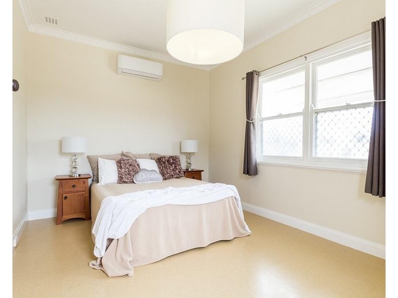 120 Toorak Road, Rivervale WA 6103