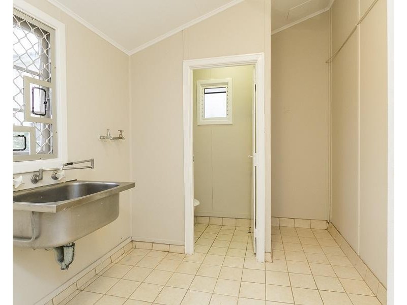 120 Toorak Road, Rivervale WA 6103