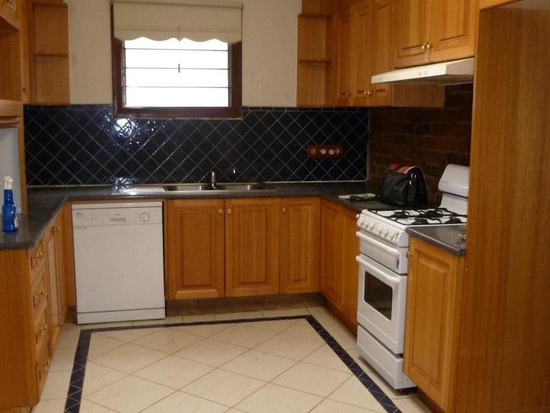 24 Ross Street, Elsternwick VIC 3185