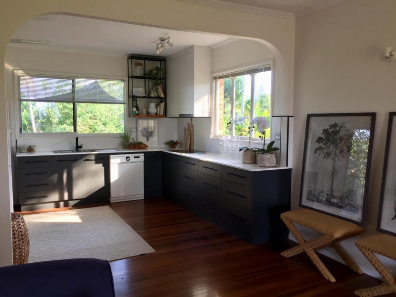 * Palmerston Highway, Belvedere QLD 4860