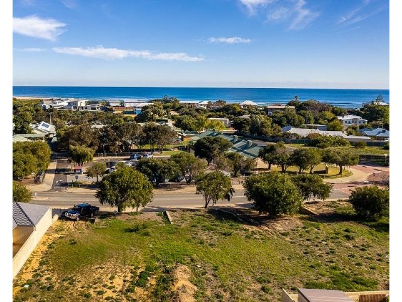 61 Endeavour Circle, Wannanup WA 6210