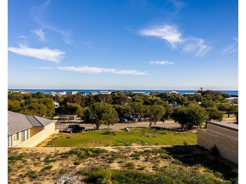 61 Endeavour Circle, Wannanup WA 6210