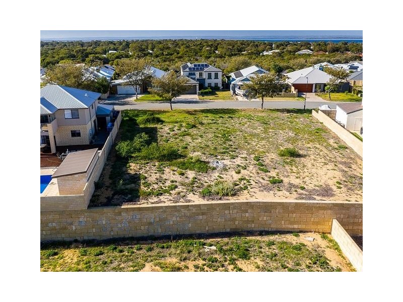 61 Endeavour Circle, Wannanup WA 6210