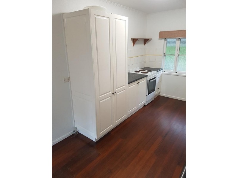 24 Pioneer Street, Bingil Bay QLD 4852
