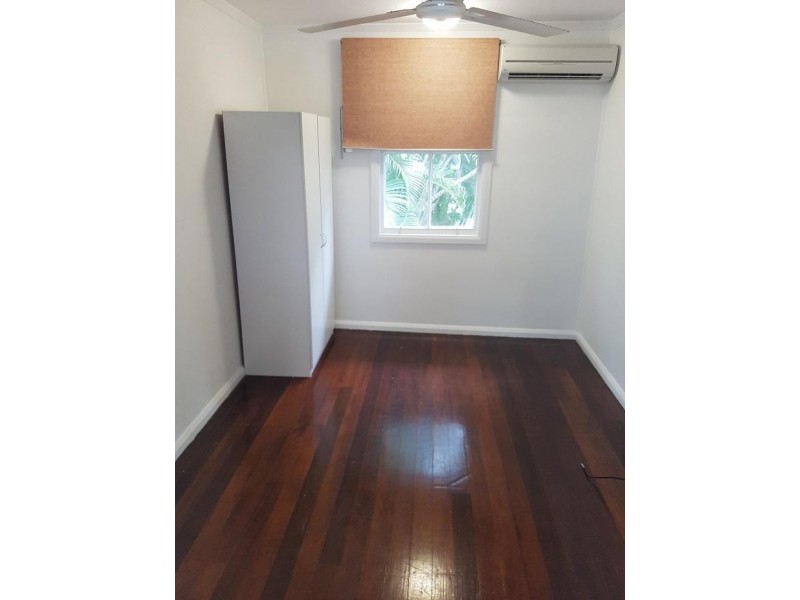 24 Pioneer Street, Bingil Bay QLD 4852