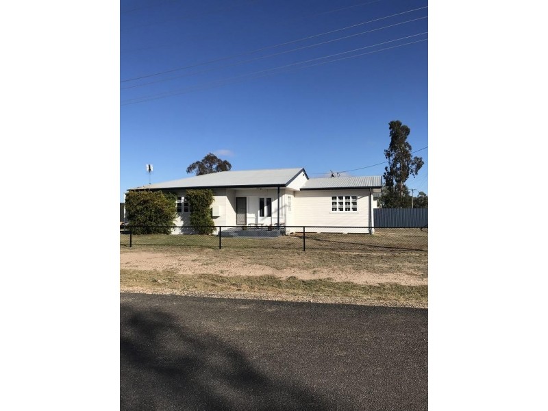18 Porter Street, Tara QLD 4421