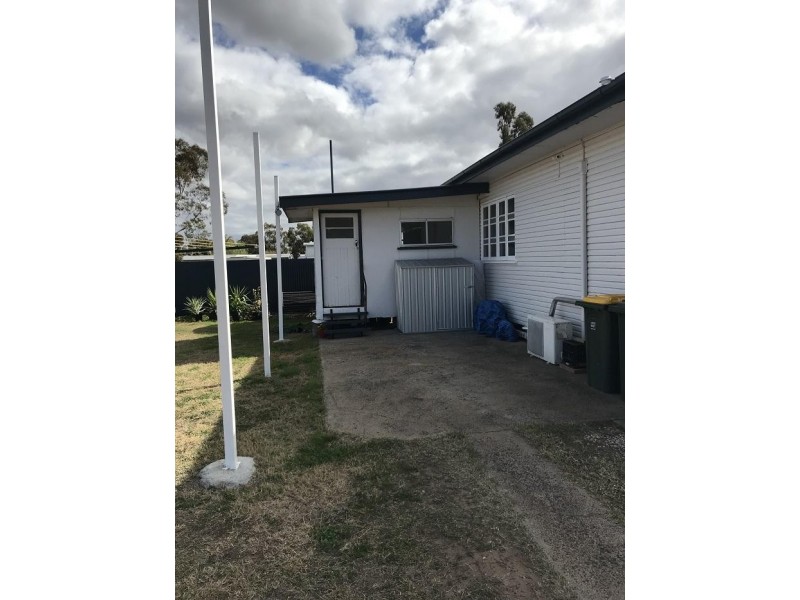 18 Porter Street, Tara QLD 4421