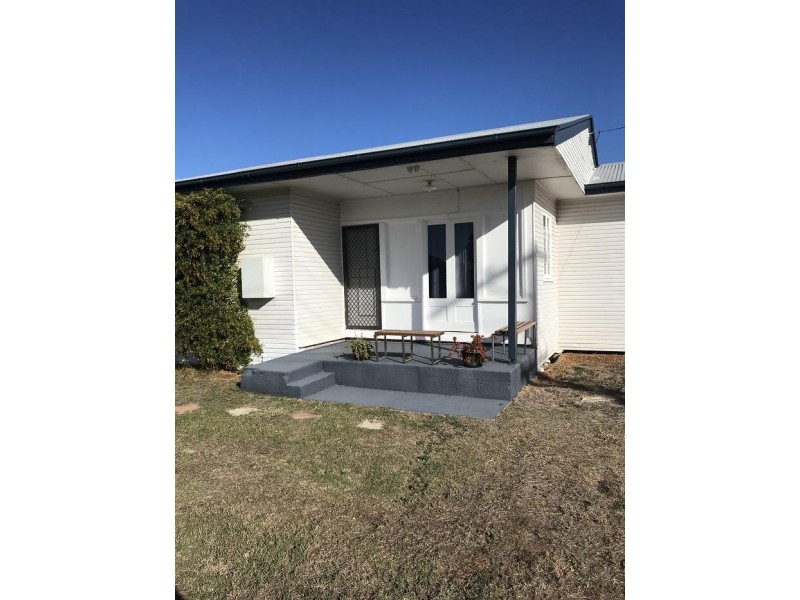 18 Porter Street, Tara QLD 4421