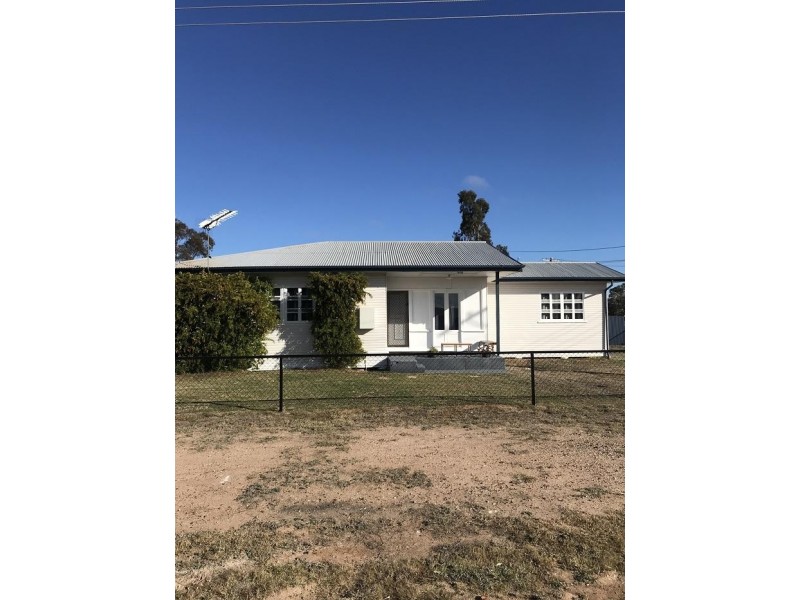 18 Porter Street, Tara QLD 4421