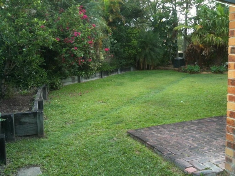 2/5 Becca Court, Arundel QLD 4214