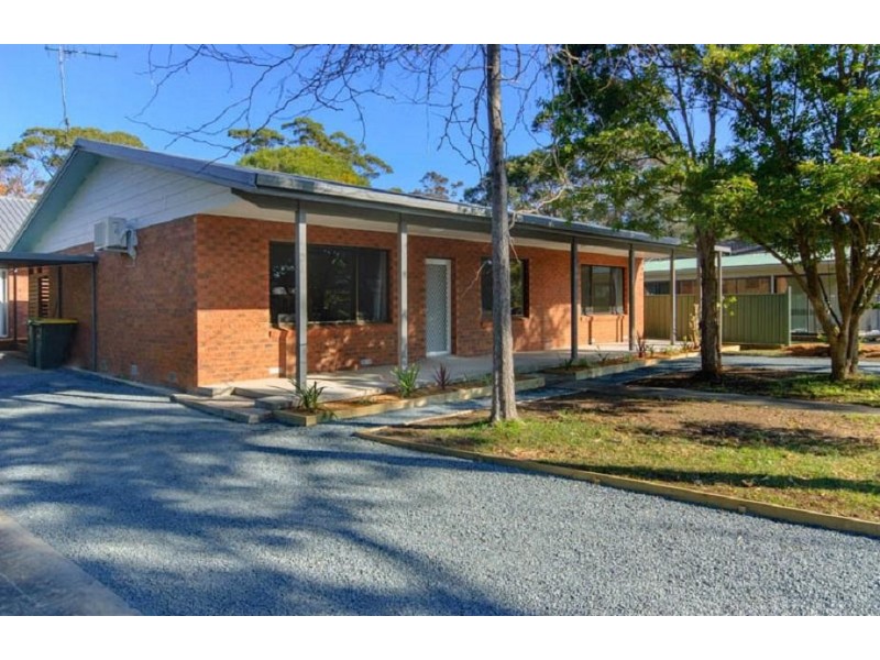 13 Larmer Close, Broulee NSW 2537