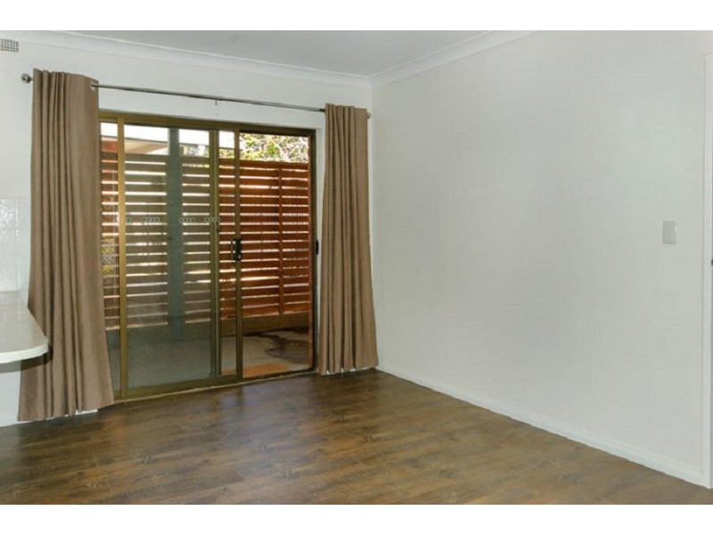 13 Larmer Close, Broulee NSW 2537