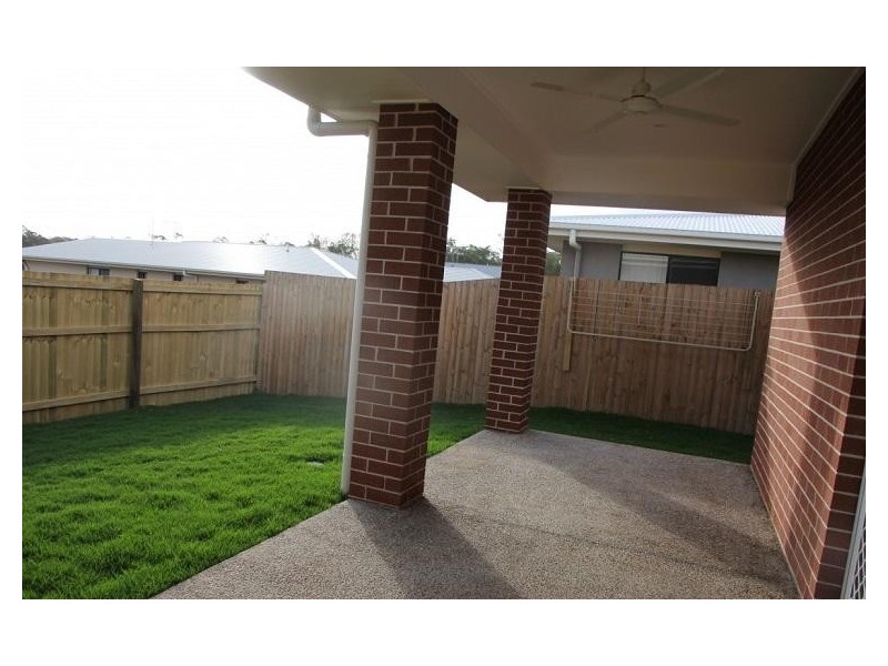 2/24 Arburry Crescent, Brassall QLD 4305